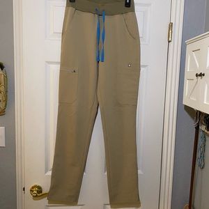 Figs sandstone yola high waisted 2.0 tall skinny scrub pants